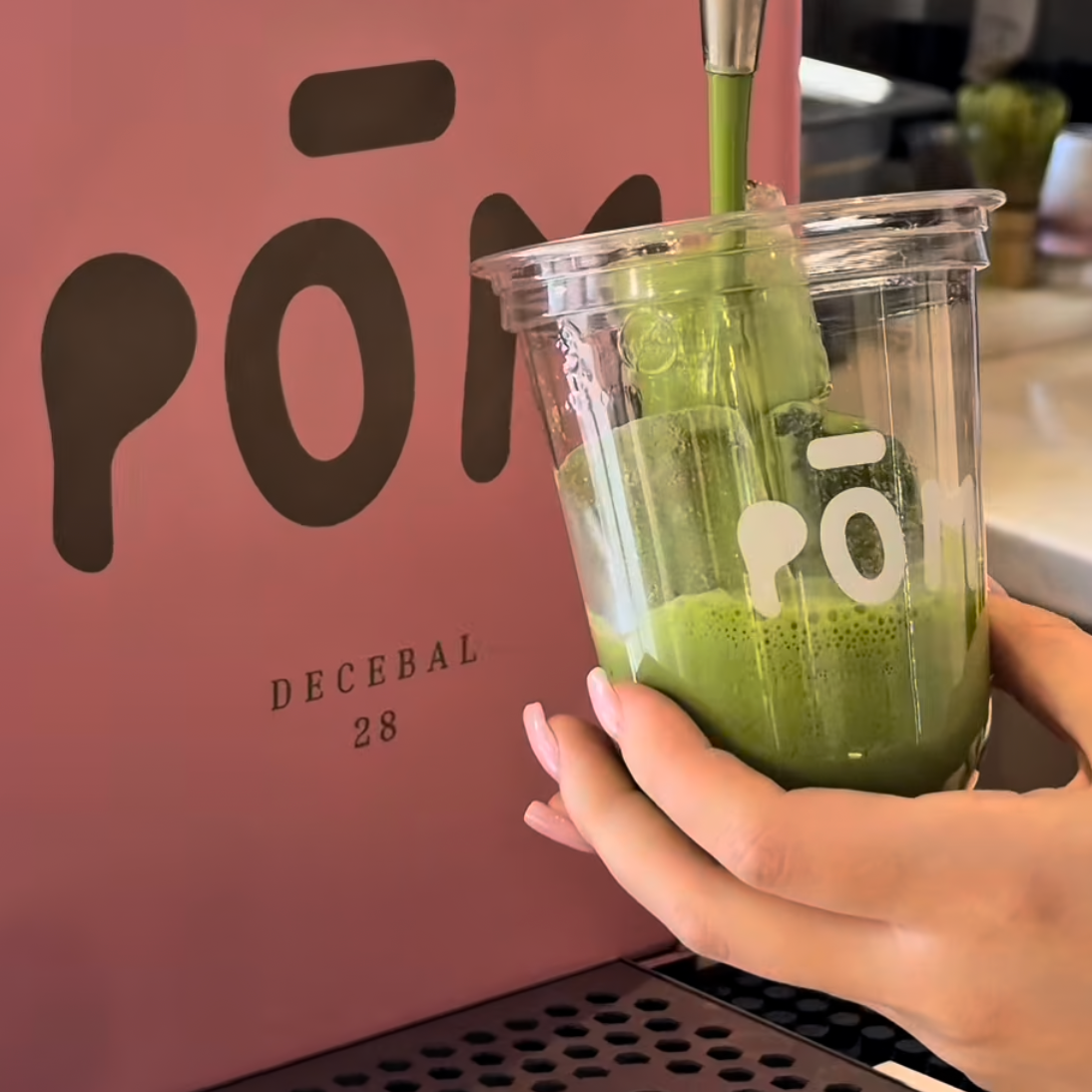 Boba-Becher mit abgerundetem Boden und individuellem Aufdruck